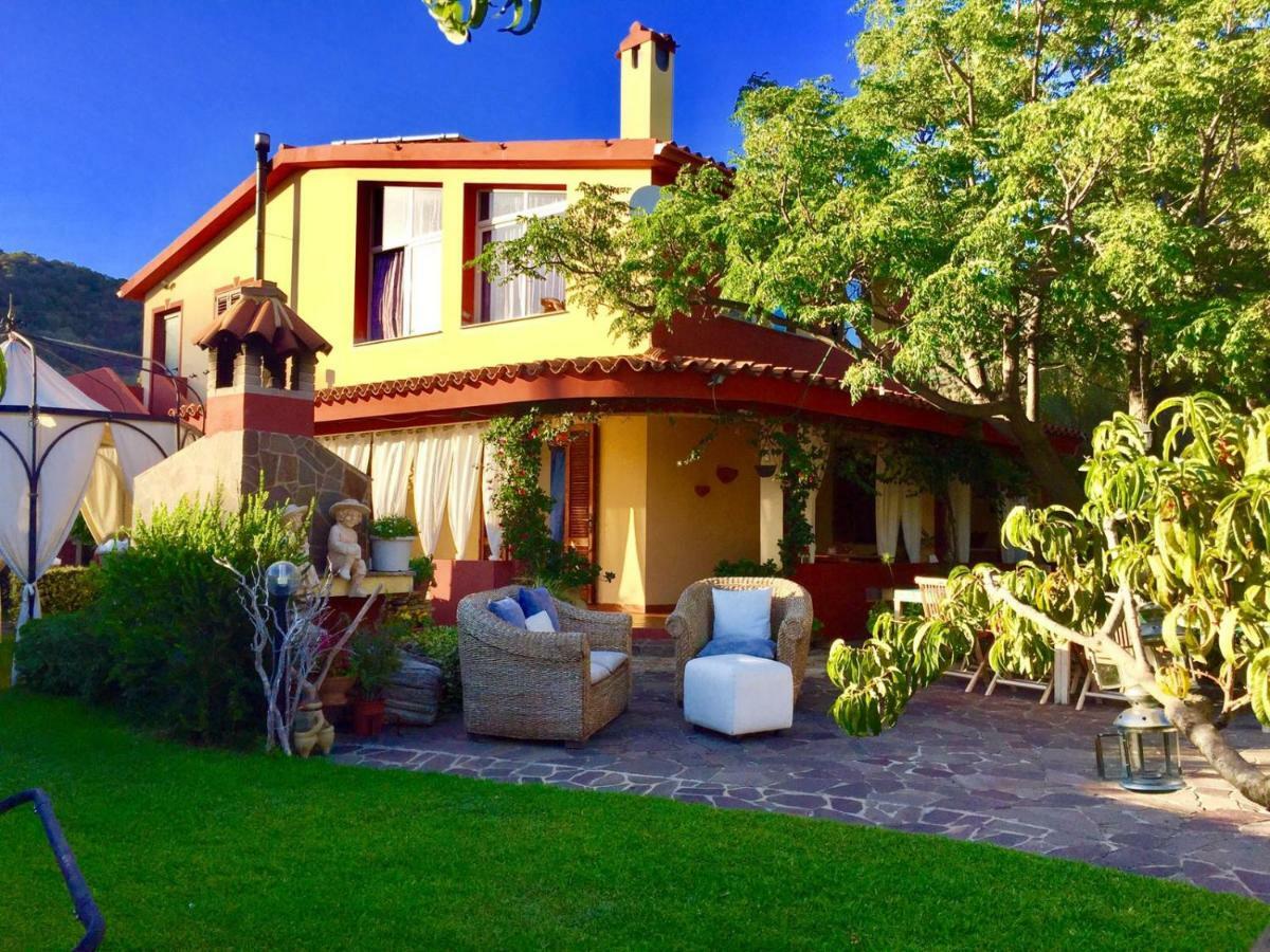 Casa Vacanze Richi&Michi Chia Villa Exterior photo